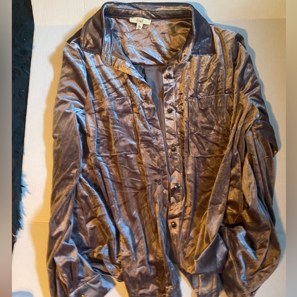 Women’s Easel Mauve button down velour blouse size L - Picture 8 of 10